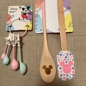 Disney Mickey Mouse Spatula, Spoon & Measuring Spoons
New